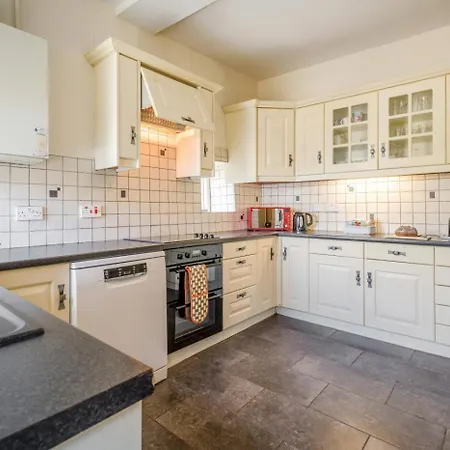 3 Bed In Oc-a38202 *