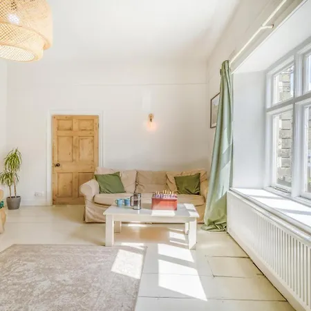 3 Bed In Oc-a38202