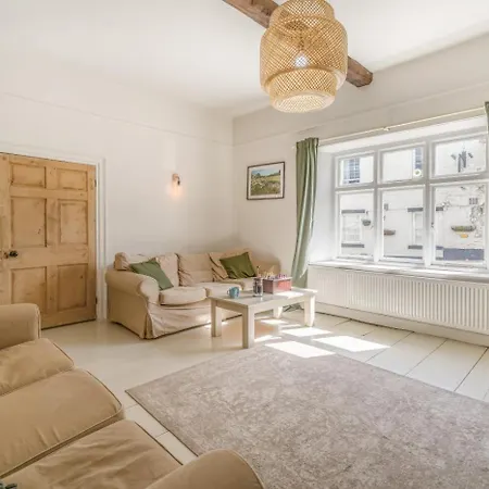 3 Bed In Oc-a38202 * Middleham