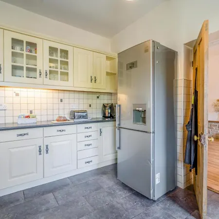 3 Bed In Oc-a38202 *